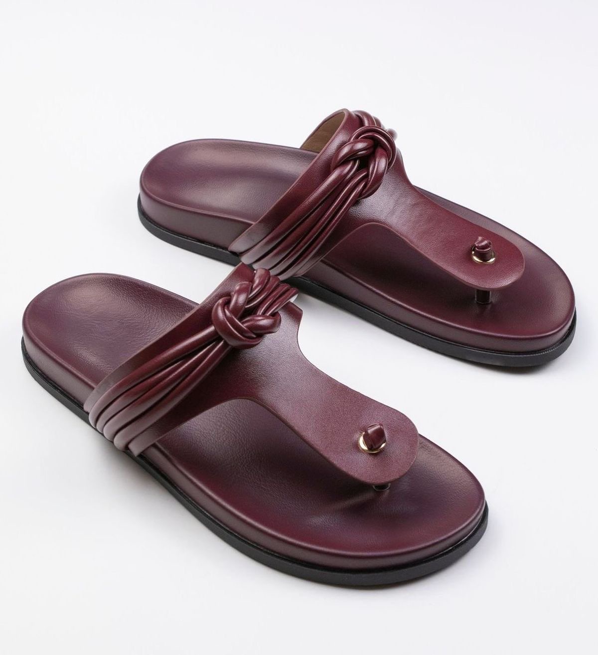 Gbaura Handmade Knotted Toe Post Slides.